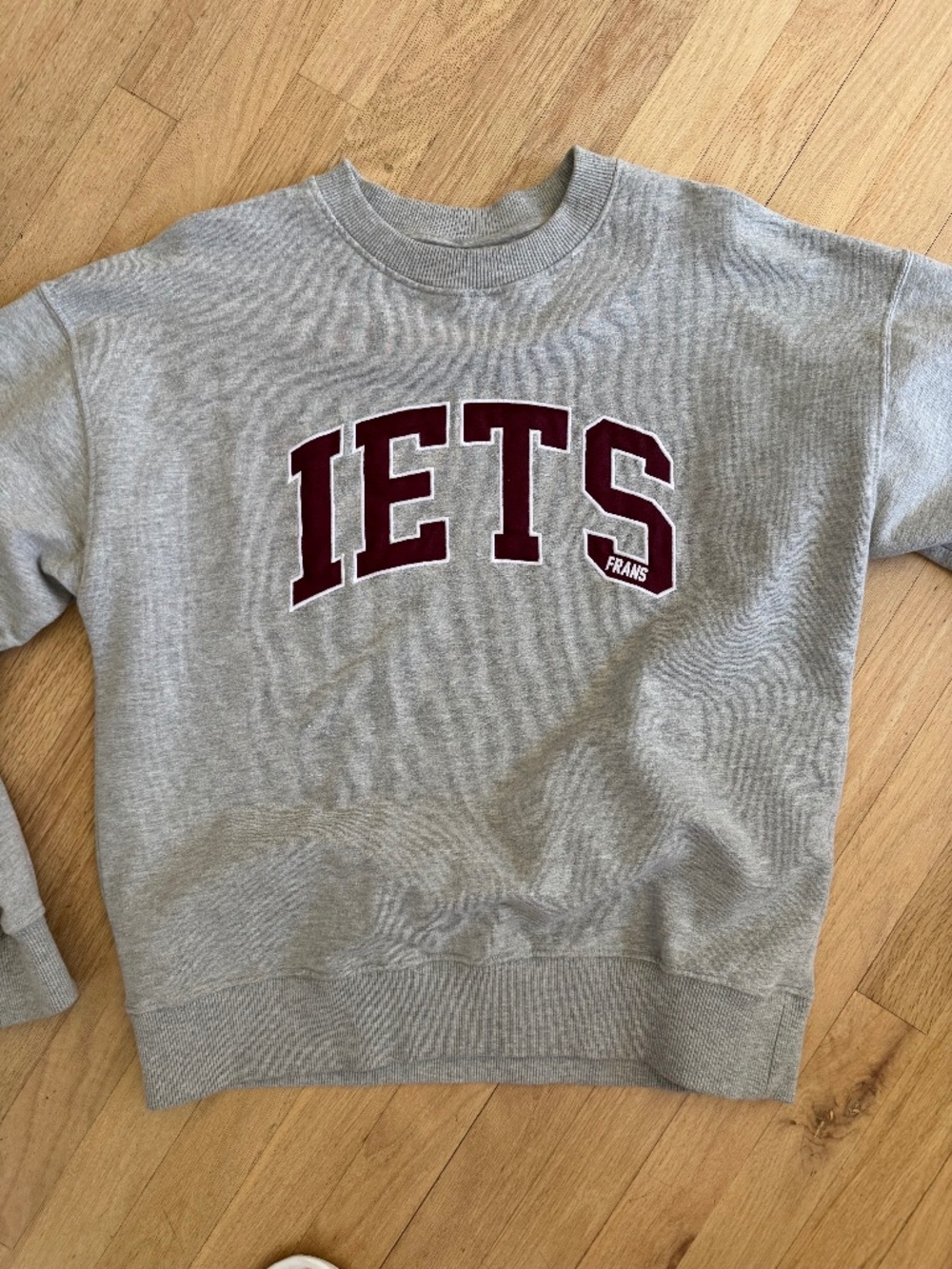 Urban Outfitters iets frans collegiate crew neck